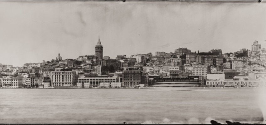 �STANBUL'UN BELLED�� CAM PLAKALARDA