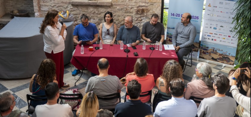 ORTA SINIFIN GELECEK KAYGISI AYVALIK F�LM FEST�VALݒNDE KONU�ULDU